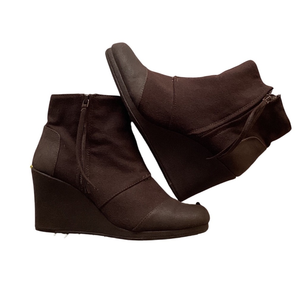 TOMS Women's Brown Suede Wedge Ankle Boots Side Zip Tassel Detail